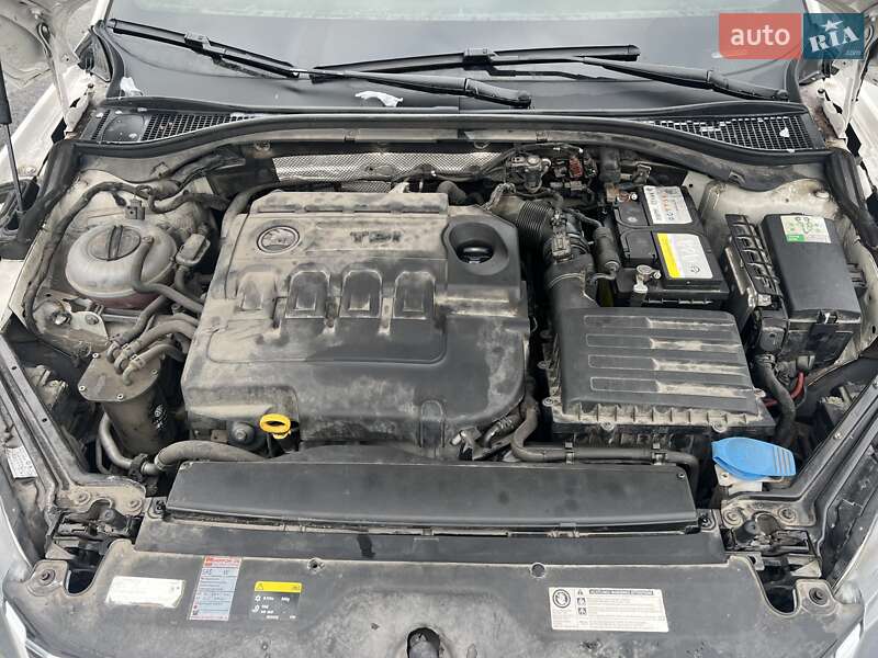 Лифтбек Skoda Superb 2015 в Запорожье