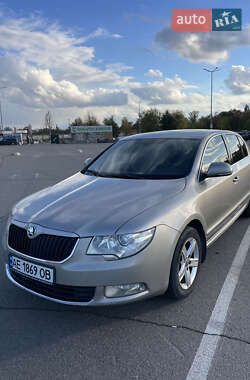 Ліфтбек Skoda Superb 2012 в Дніпрі