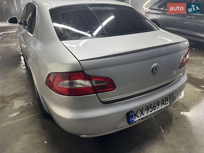 Лифтбек Skoda Superb 2008 в Харькове