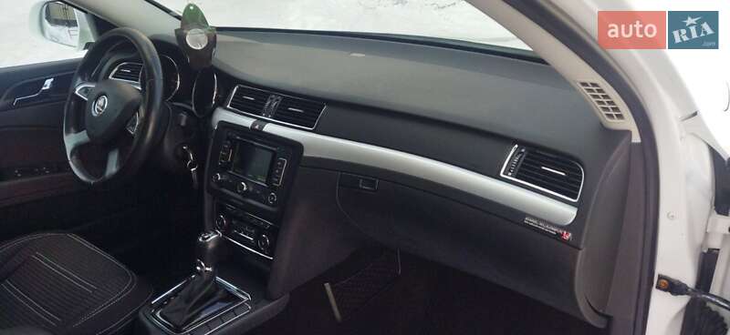 Универсал Skoda Superb 2014 в Белой Церкви