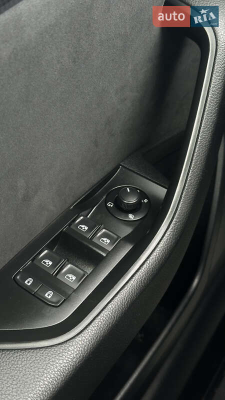 Универсал Skoda Superb 2019 в Самборе