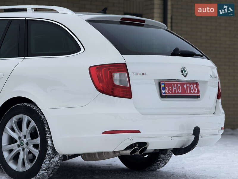 Универсал Skoda Superb 2012 в Радивилове