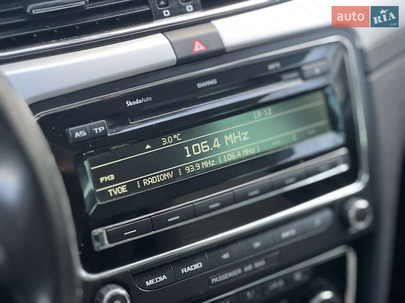 Универсал Skoda Superb 2012 в Дрогобыче