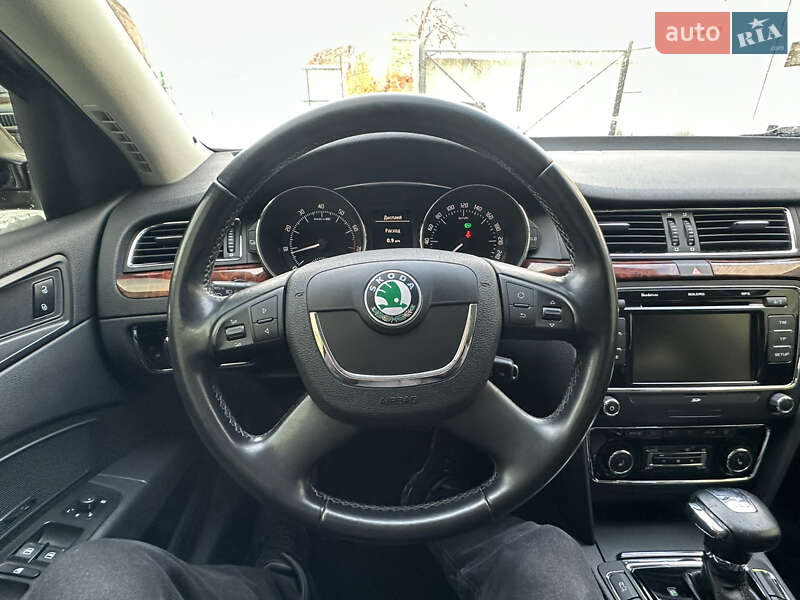 Лифтбек Skoda Superb 2011 в Харькове