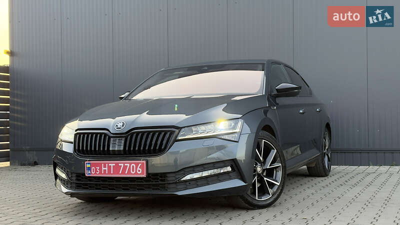 Лифтбек Skoda Superb 2022 в Мукачево