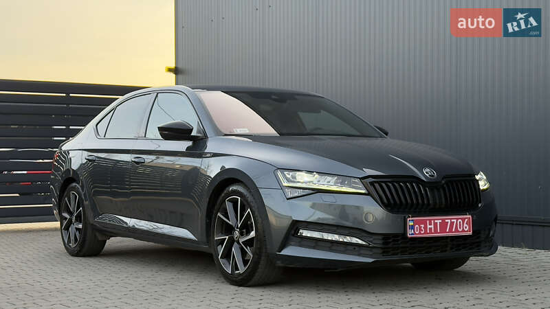 Лифтбек Skoda Superb 2022 в Мукачево