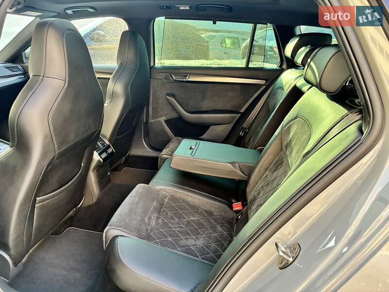 Универсал Skoda Superb 2021 в Киеве