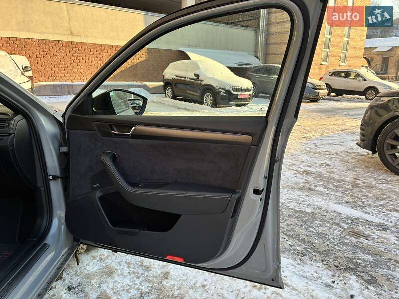 Универсал Skoda Superb 2021 в Киеве