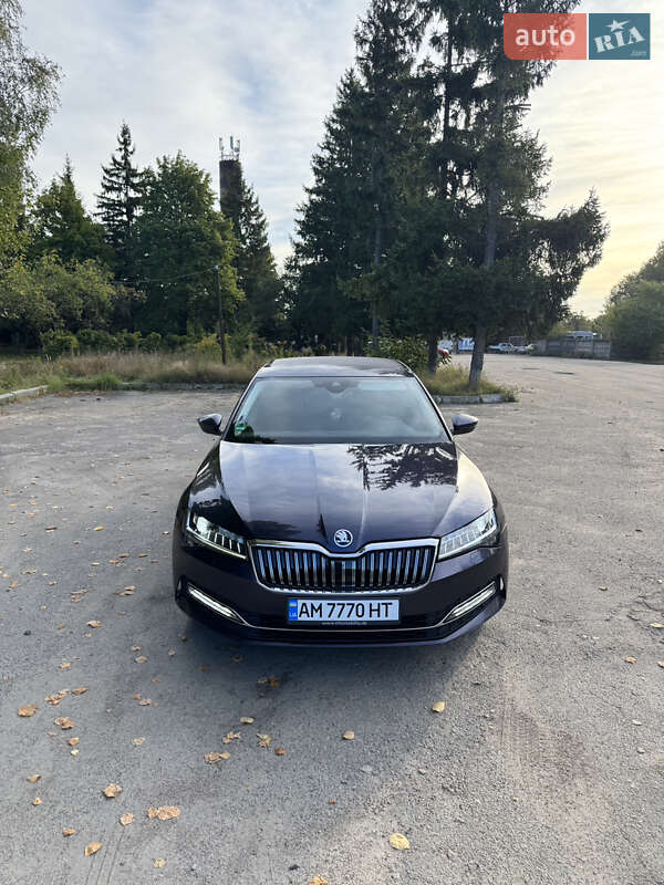 Лифтбек Skoda Superb 2019 в Коростышеве