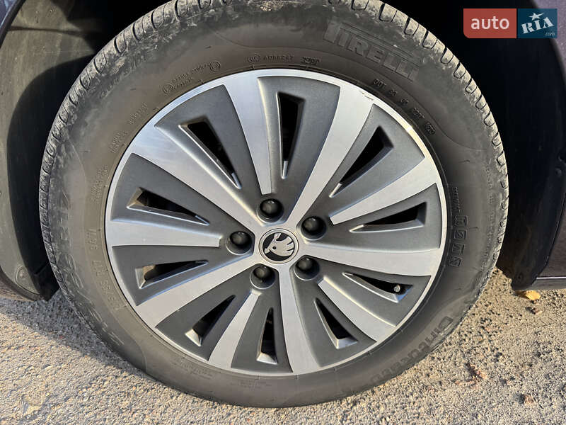 Лифтбек Skoda Superb 2019 в Коростышеве