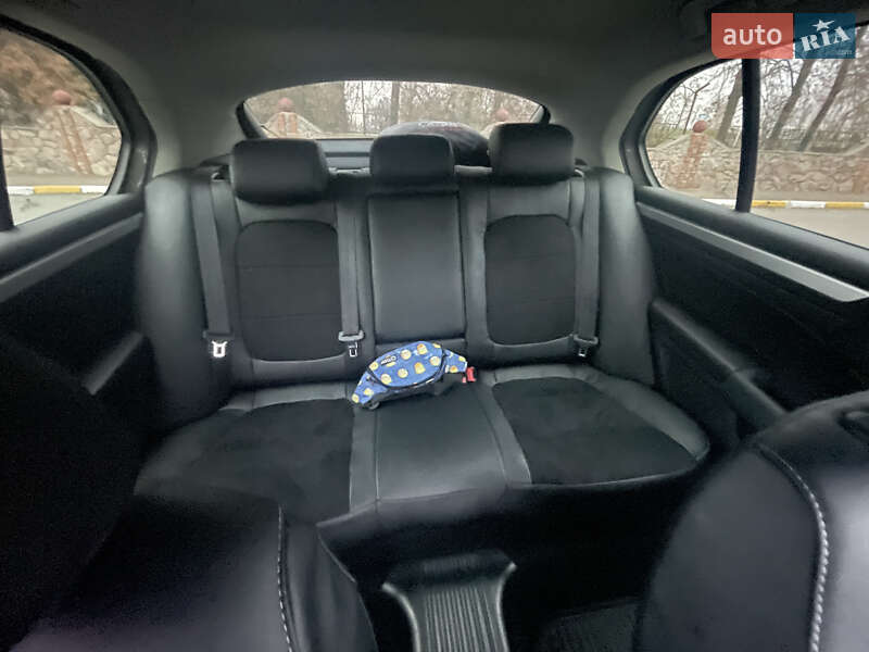 Лифтбек Skoda Superb 2012 в Киеве