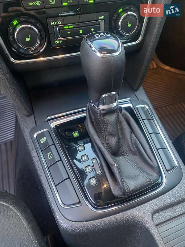 Лифтбек Skoda Superb 2014 в Прилуках