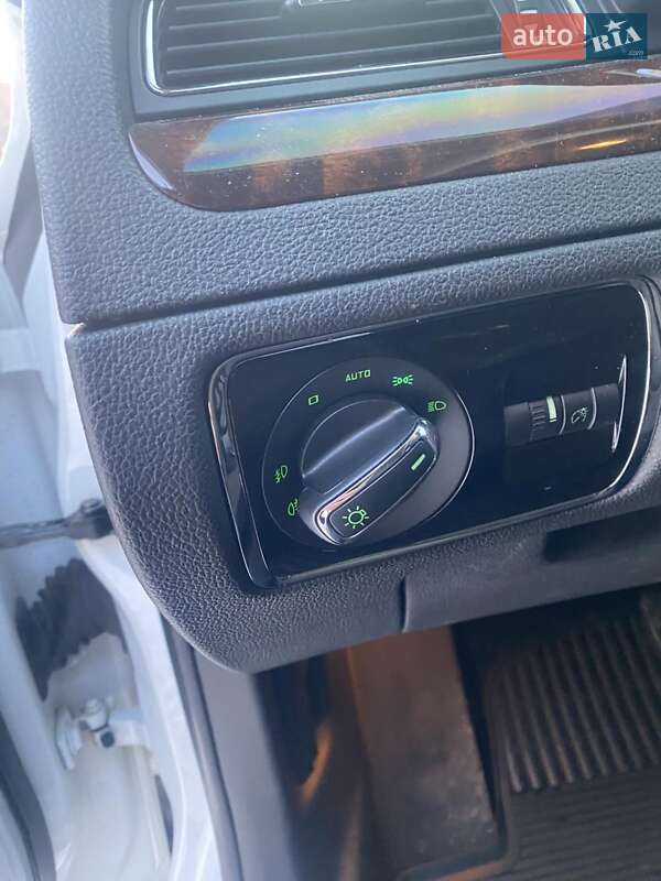 Лифтбек Skoda Superb 2014 в Прилуках