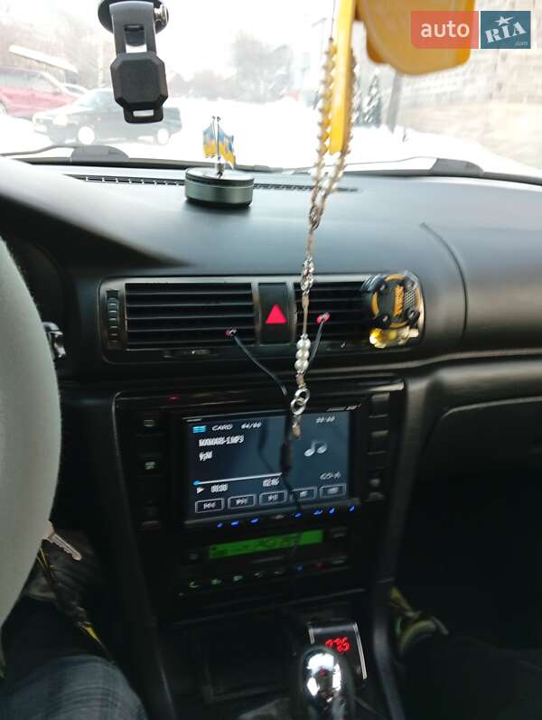 Лифтбек Skoda Superb 2003 в Ужгороде