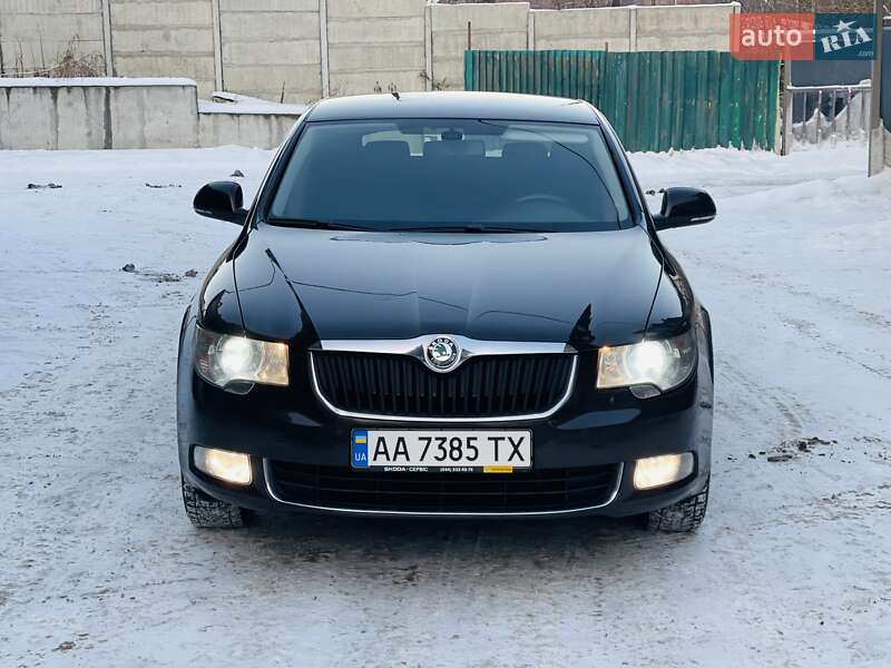 Лифтбек Skoda Superb 2012 в Киеве