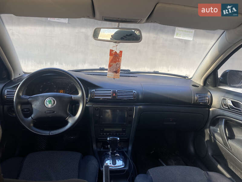 Лифтбек Skoda Superb 2004 в Харькове