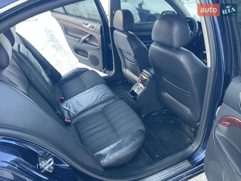 Лифтбек Skoda Superb 2003 в Киеве