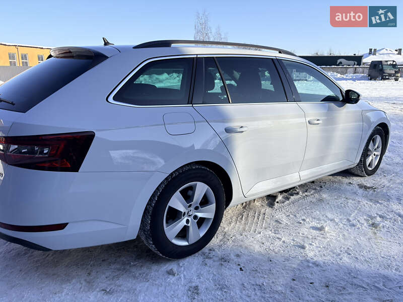 Универсал Skoda Superb 2017 в Нововолынске фото 5 Универсал Skoda Superb 2017 в Нововолынске