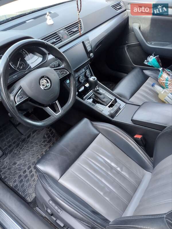 Универсал Skoda Superb 2016 в Дрогобыче