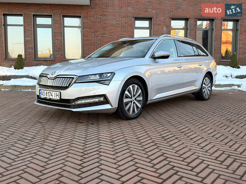 Универсал Skoda Superb 2020 в Мукачево