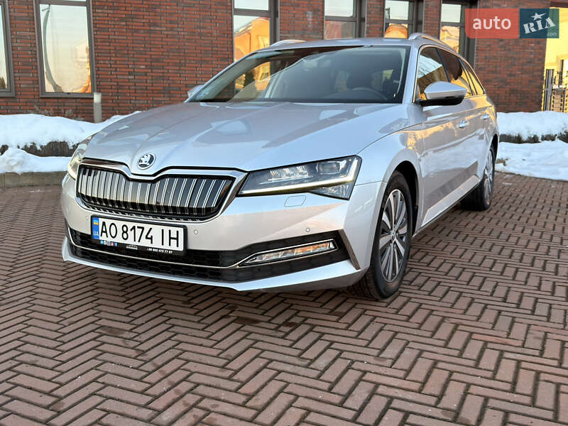 Универсал Skoda Superb 2020 в Мукачево