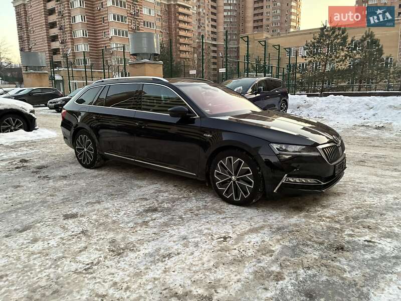 Универсал Skoda Superb 2021 в Киеве