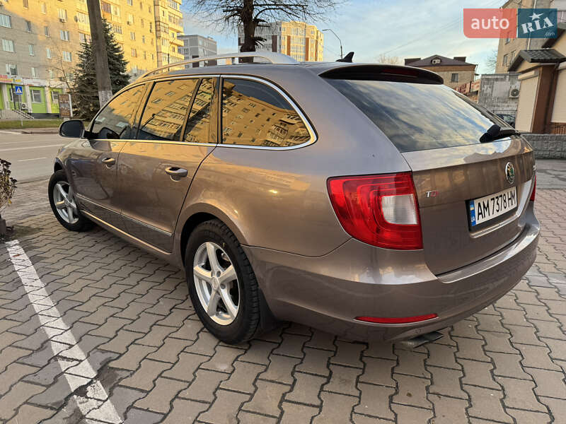 Универсал Skoda Superb 2010 в Василькове фото 5 Универсал Skoda Superb 2010 в Василькове