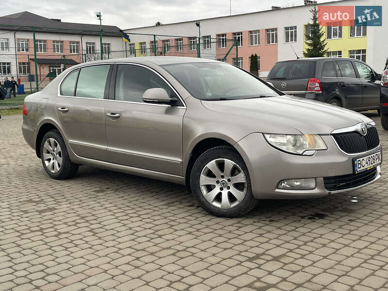 Лифтбек Skoda Superb 2010 в Самборе фото 2 Лифтбек Skoda Superb 2010 в Самборе