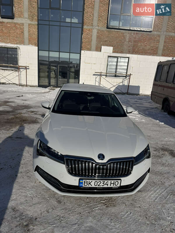 Лифтбек Skoda Superb 2021 в Ровно фото 2 Лифтбек Skoda Superb 2021 в Ровно