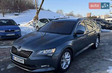 Универсал Skoda Superb 2015 в Львове