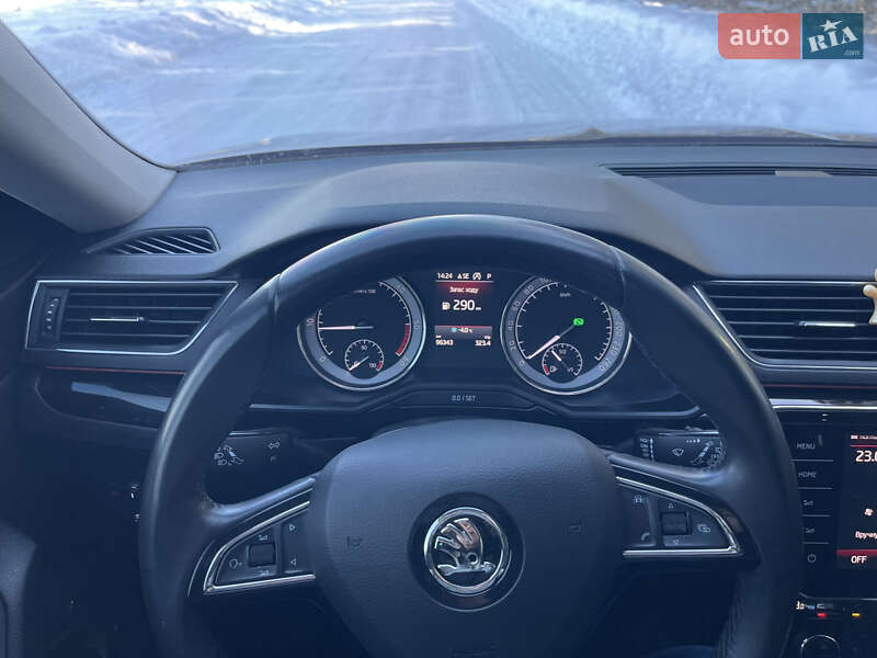 Универсал Skoda Superb 2017 в Дубно фото 33 Универсал Skoda Superb 2017 в Дубно