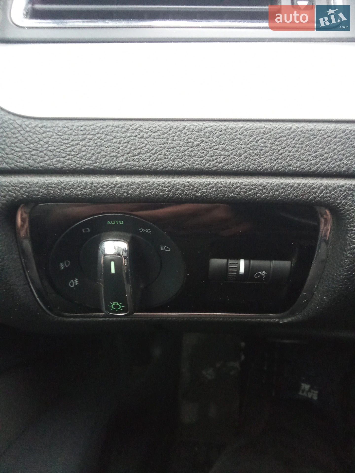 2012 Skoda Superb - мініатюра 2
