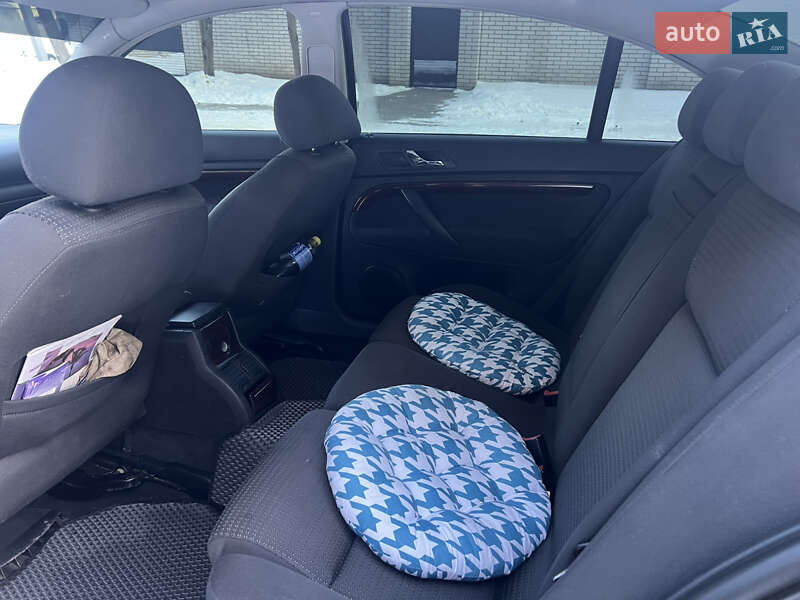 Лифтбек Skoda Superb 2006 в Запорожье