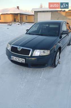 Лифтбек Skoda Superb 2002 в Ратным