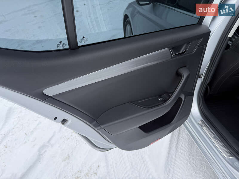 Лифтбек Skoda Superb 2016 в Днепре