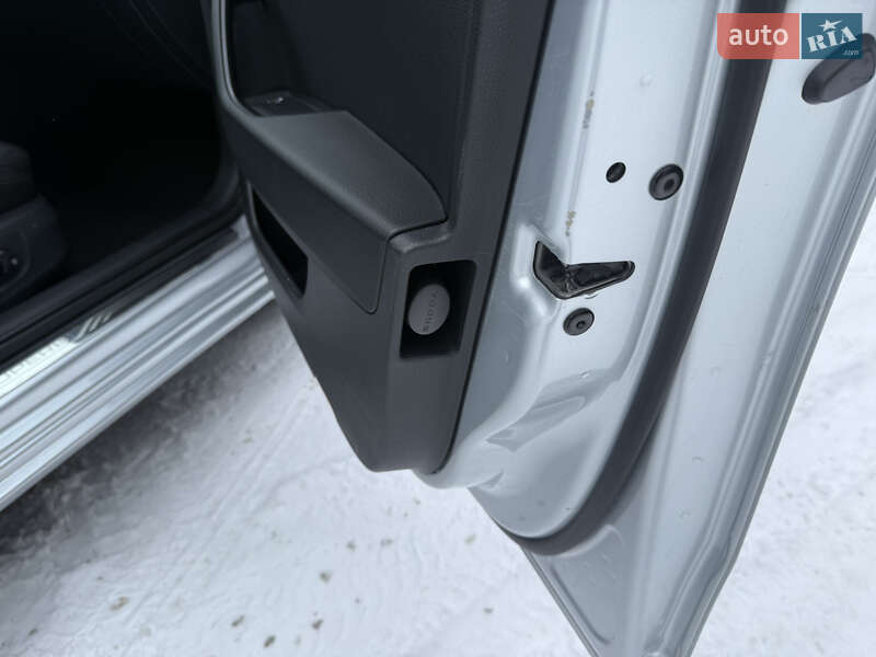 Лифтбек Skoda Superb 2016 в Днепре