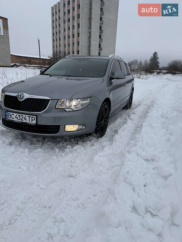 Универсал Skoda Superb 2010 в Шептицькому фото 13 Универсал Skoda Superb 2010 в Шептицькому