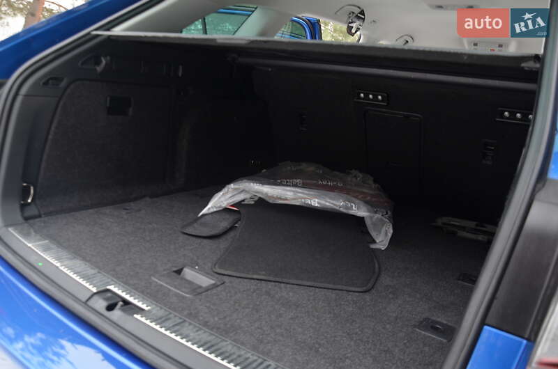 Универсал Skoda Superb 2022 в Дрогобыче