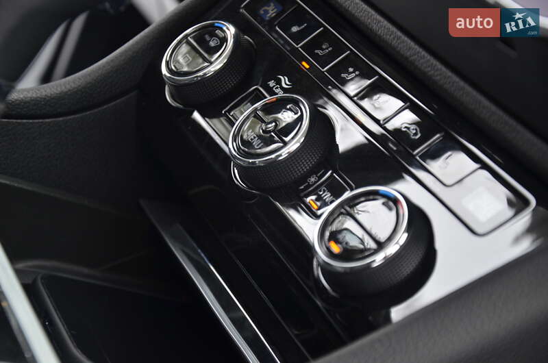 Универсал Skoda Superb 2022 в Дрогобыче