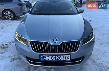 Лифтбек Skoda Superb 2018 в Львове