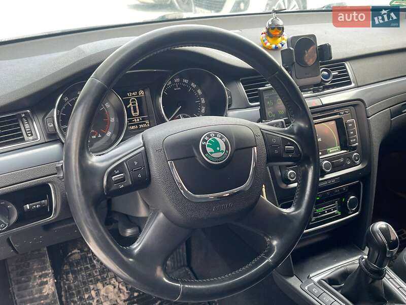 Универсал Skoda Superb 2012 в Киеве фото 20 Универсал Skoda Superb 2012 в Киеве
