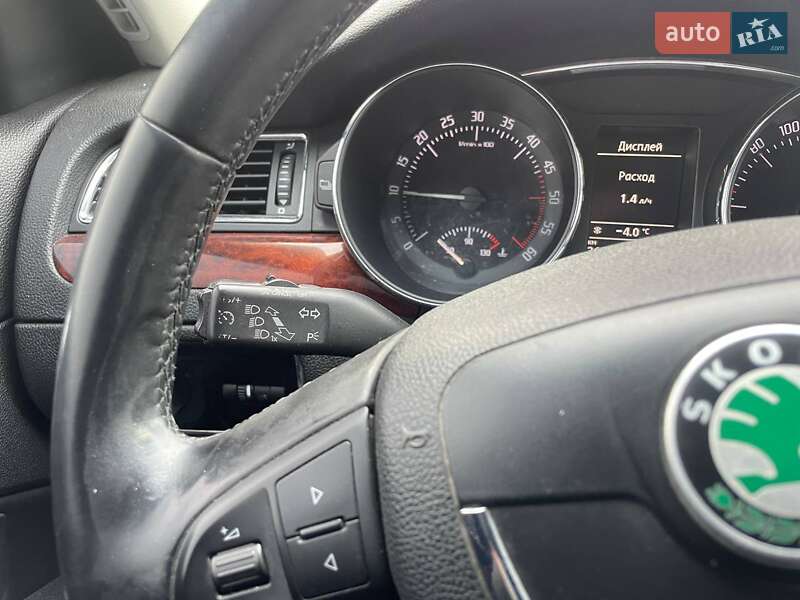 Универсал Skoda Superb 2010 в Киеве