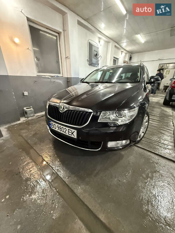 Универсал Skoda Superb 2011 в Борщеве фото 28 Универсал Skoda Superb 2011 в Борщеве