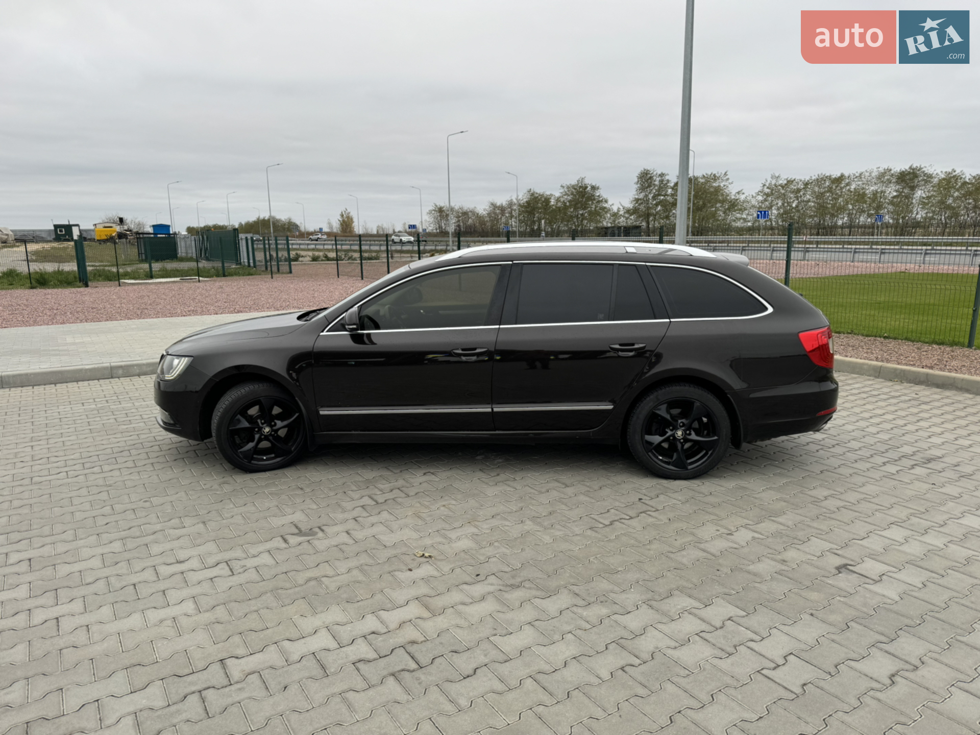 Skoda Superb 2014 VIN TMBJF73T7F9016041 фото оголошення 11 з 25