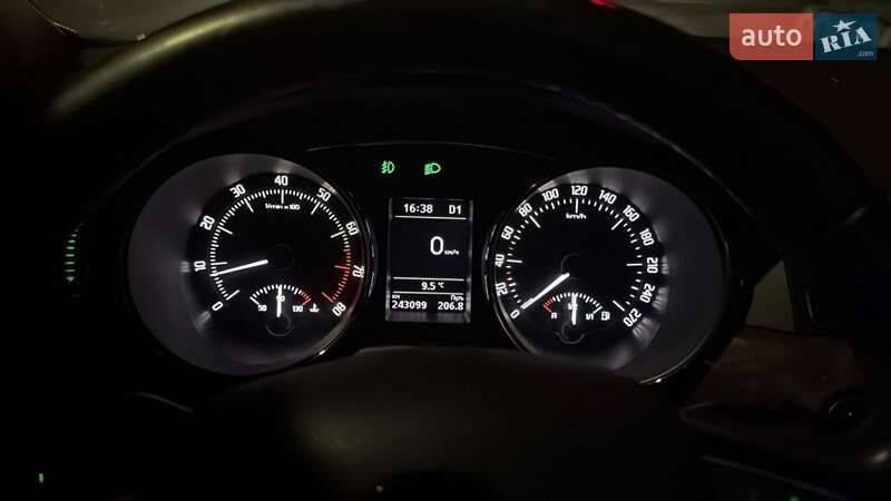 Лифтбек Skoda Superb 2013 в Днепре фото 12 Лифтбек Skoda Superb 2013 в Днепре