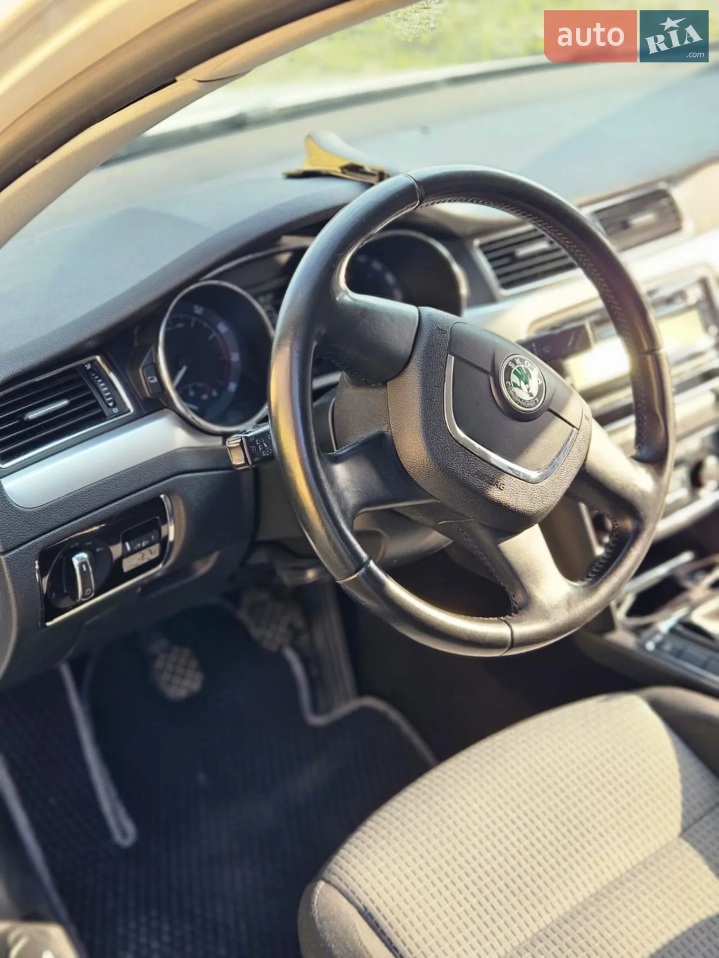 2012 Skoda Superb - мініатюра 9