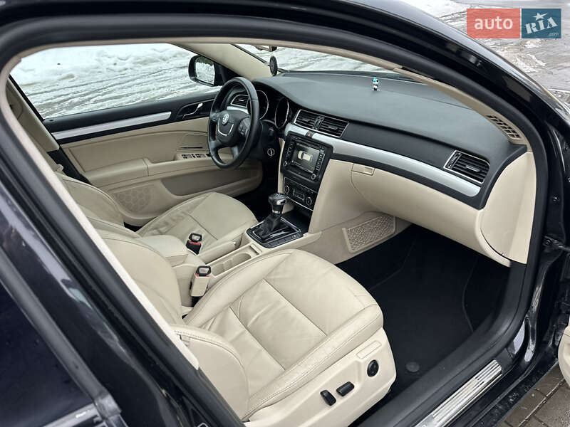 Универсал Skoda Superb 2011 в Луцке фото 40 Универсал Skoda Superb 2011 в Луцке