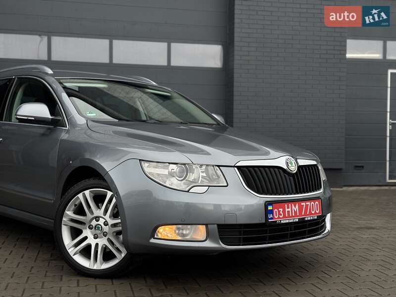 Універсал Skoda Superb 2011 в Луцьку
