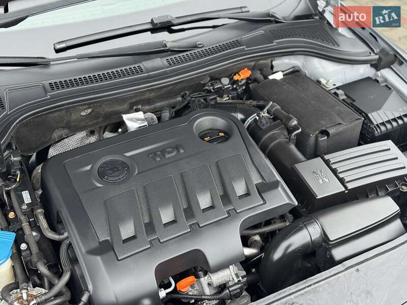 Універсал Skoda Superb 2011 в Луцьку