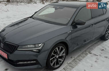 Лифтбек Skoda Superb 2020 в Львове